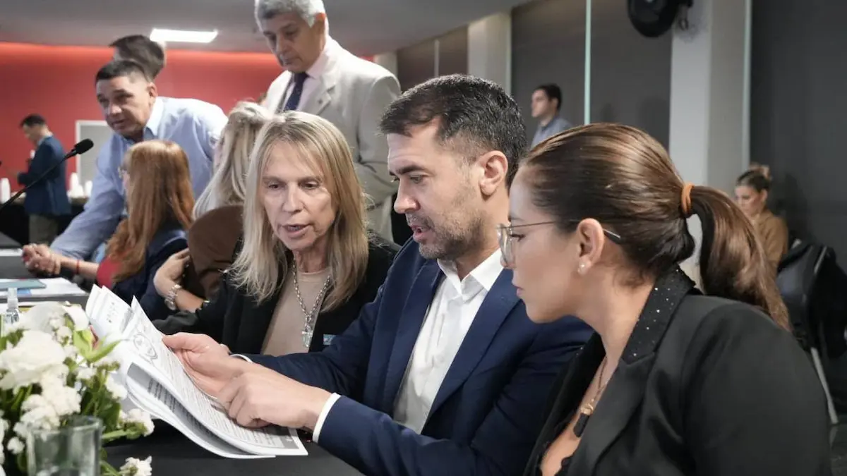 Chomiak Parlamento Norte Grande Chaco: puente y rutas