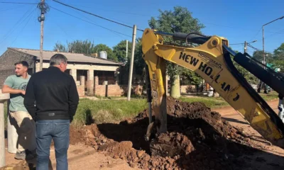 Obras viales de Rach en Charata: desagües y bacheo