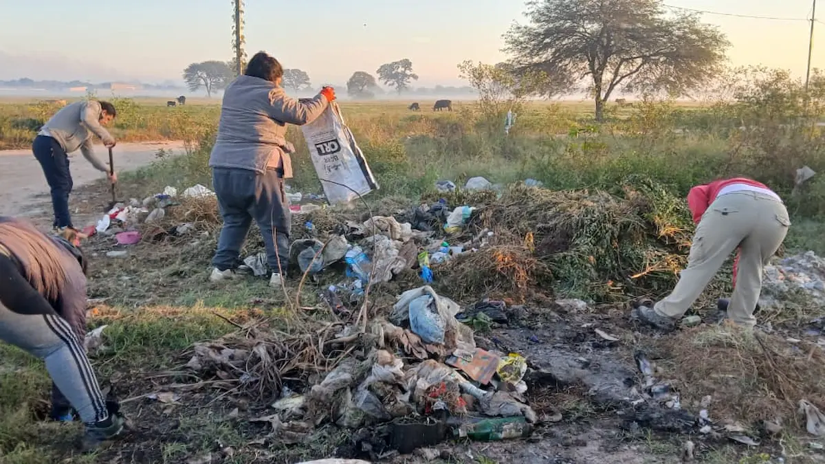 Limpieza de basurales en Charata: operativo en el Barrio Ulm