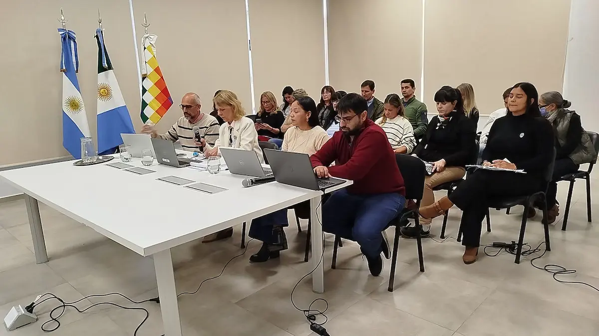 Chaco capacitó a escuelas en carga de títulos digitales con Sisfet Web