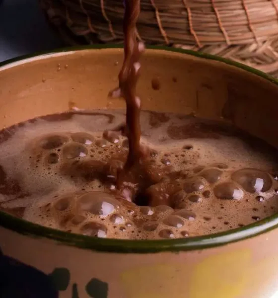 Por qué se toma chocolate caliente el 25 de Mayo en Argentina