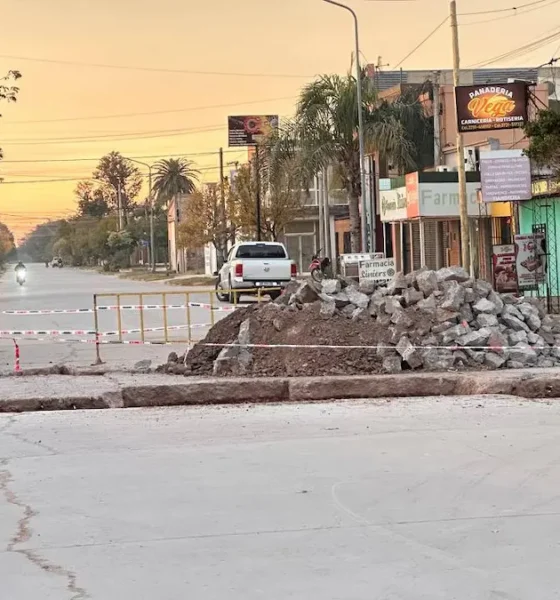 Corte de tránsito en Charata: bacheo en Liniers y Mendoza