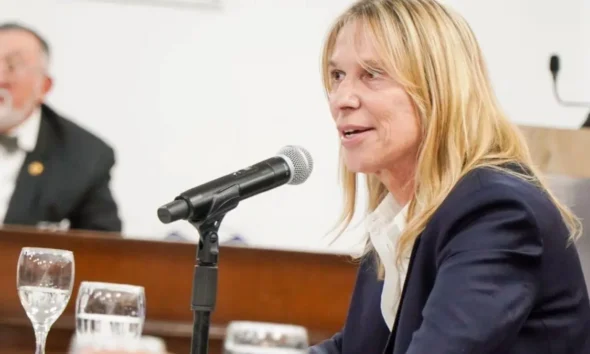 Chomiak: "La violencia empieza en las palabras"
