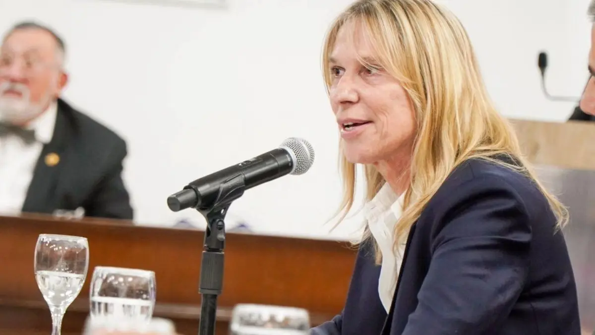 Chomiak: "La violencia empieza en las palabras"