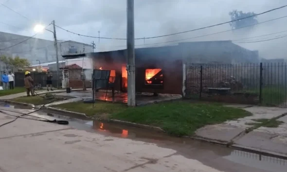 Incendio en Charata hoy: librería en calle Suipacha