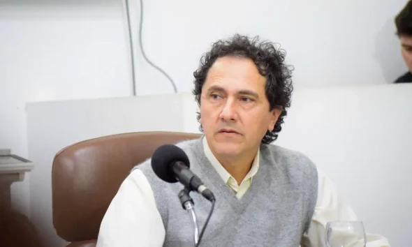 Fedorchuk tras el Concejo en Itatí: calles, luz y vehículos abandonados