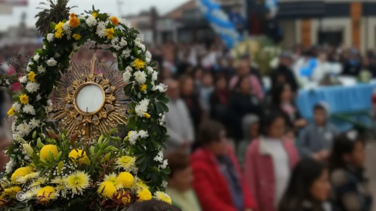 Corpus Christi Charata 2026: procesión y Noche de Gloria