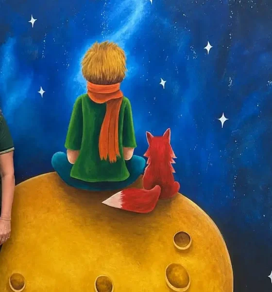 Mural El Principito en la UEGP 57 de Charata: la obra de Flavia Pellegrini