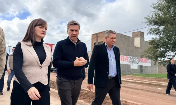 Zdero en Charata: anunció viviendas y supervisó la Avenida Caseros