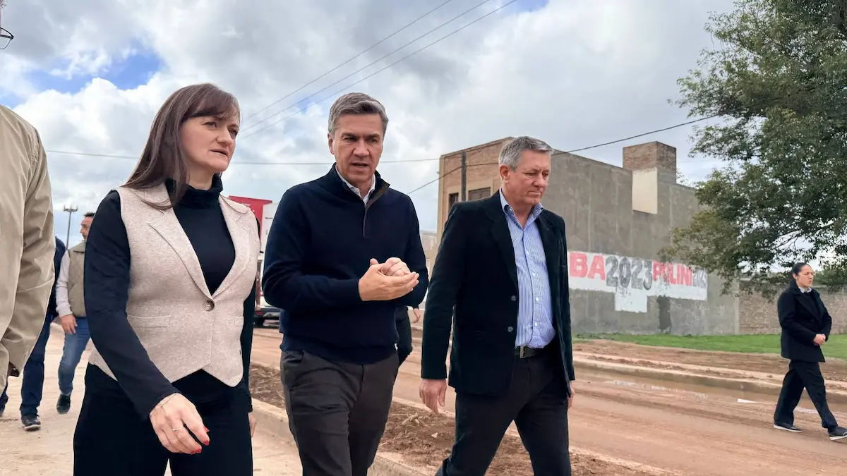 Zdero en Charata: anunció viviendas y supervisó la Avenida Caseros