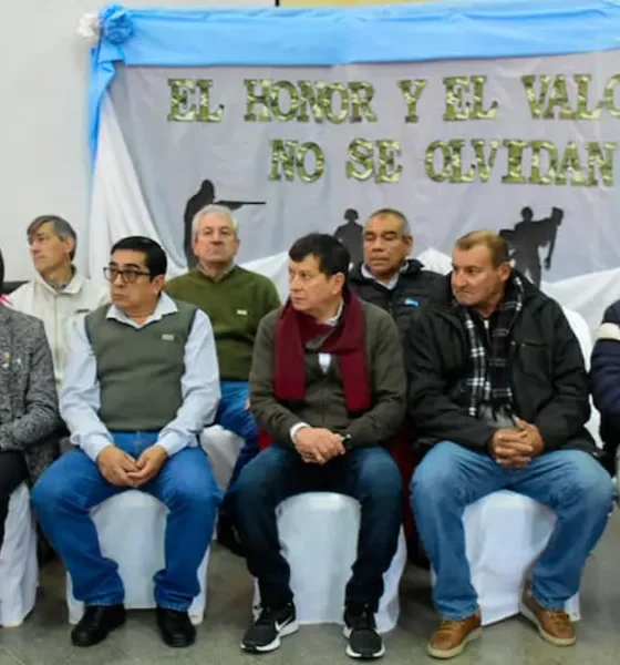Homenaje a veteranos de Malvinas en la Escuela 173 de Charata