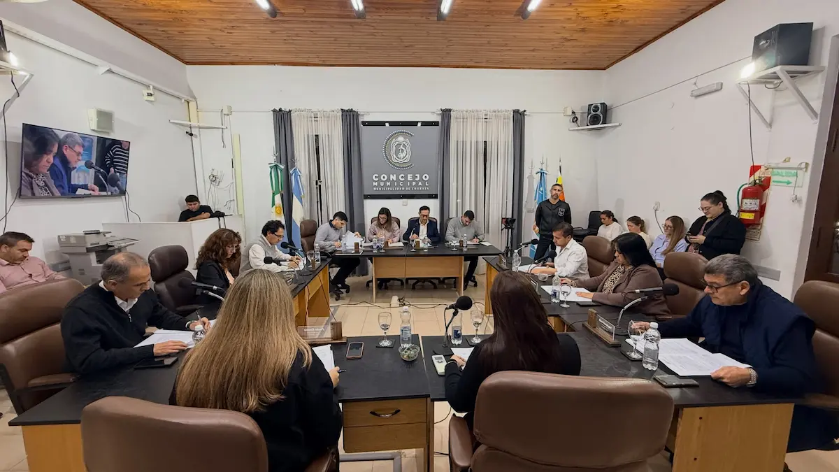 Concejo Municipal de Charata: sesión N.º 82 aprobó reductores y analizó nuevos proyectos