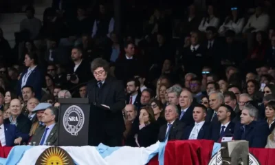 Milei: "Vamos camino a liberarlos por completo" de las retenciones