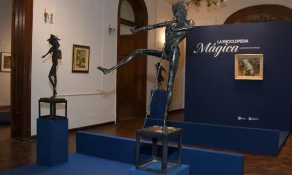 Colección de arte del NBCH se exhibe en el Club Social