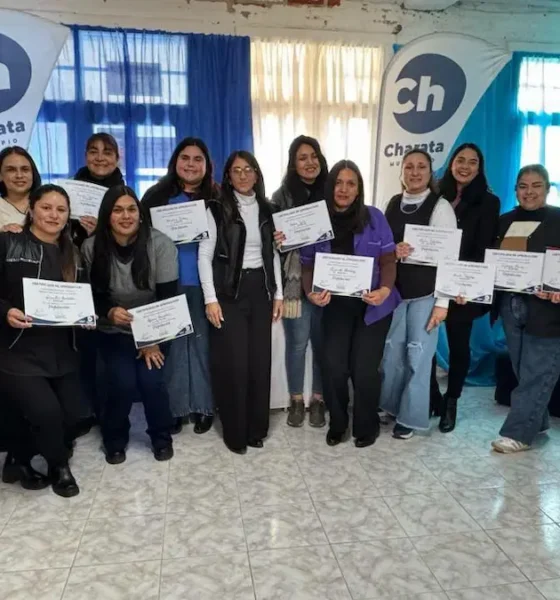 Entrega de certificados del Curso de Depilación en Charata