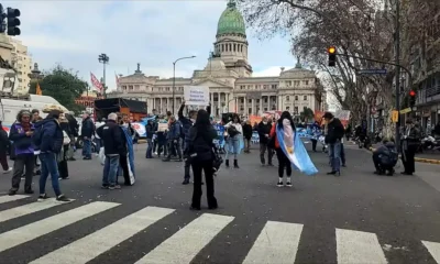 CGT y jubilados marcharon al Congreso: incidentes en Avellaneda
