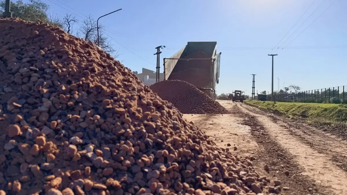 Obras en Charata: avanzan con el ripio en la calle San Martín