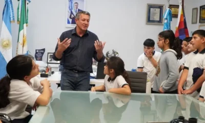 Visita educativa en el Municipio: alumnos de la Escuela 142