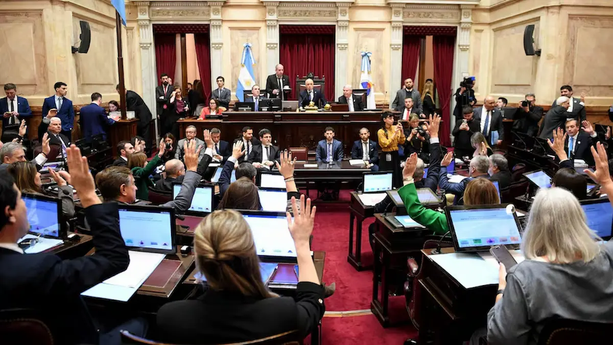 Media sanción a la Ley de Propiedad Privada en el Senado