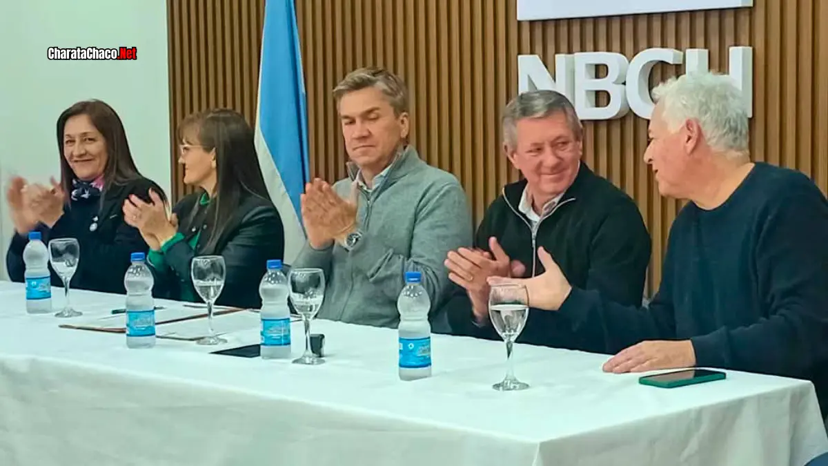 Firmaron el convenio para renovar la Plaza San Martín