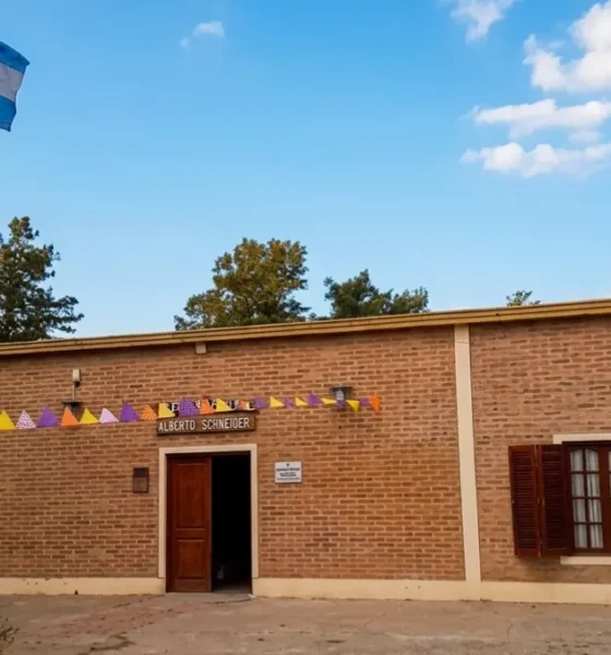 La Escuela 160 de Pampa Roldán celebró sus 98 años