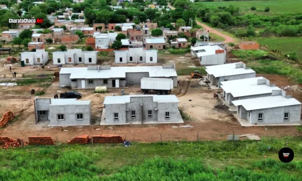 Avanza el Plan de Viviendas del IPDUV en Charata