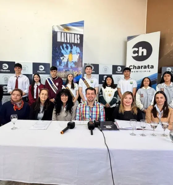 Se presentó la Estudiantina 2026 en Charata: cumple 10 años