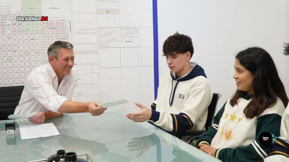 Rach entregó los premios de la Estudiantina 2026